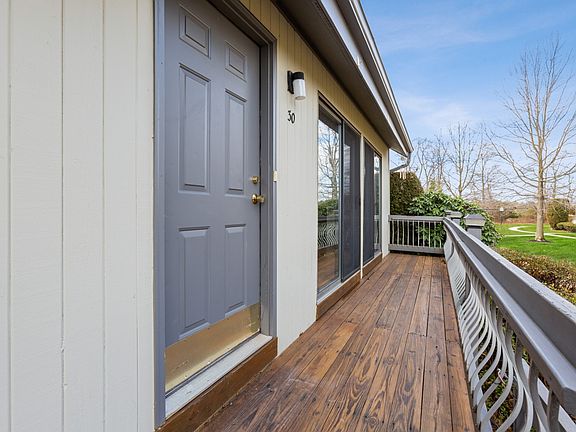 5th image of 30 Sherborne St #99