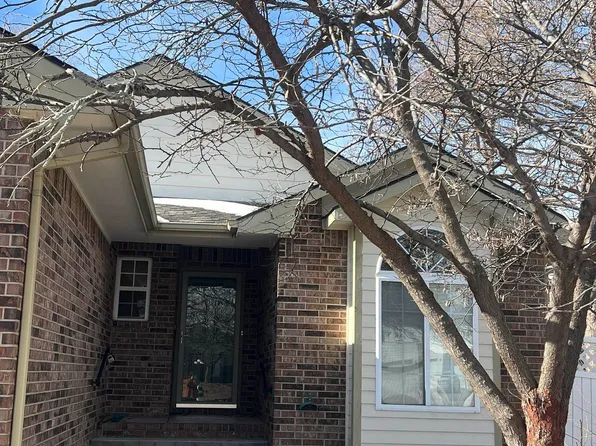 8330 E Harry Ct, Wichita, KS 67207