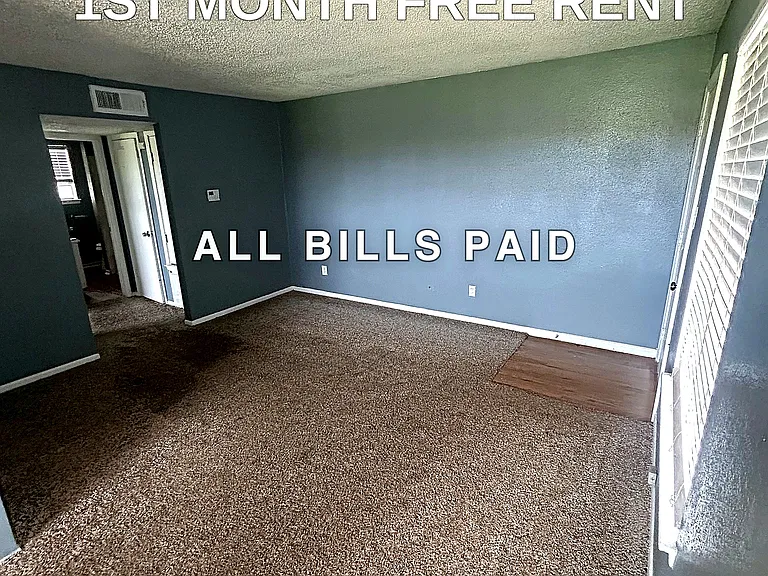 71st Street Apartment — Photo 15