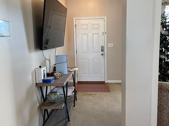 4th image of 1415 London Street