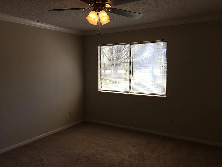 1465 Grant Cir #22 — Photo 11