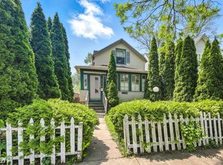 1914 Foster St, Evanston, IL 60201