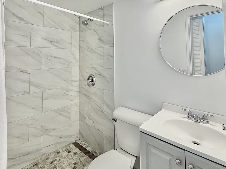 6815 N Sheridan Rd — Photo 9