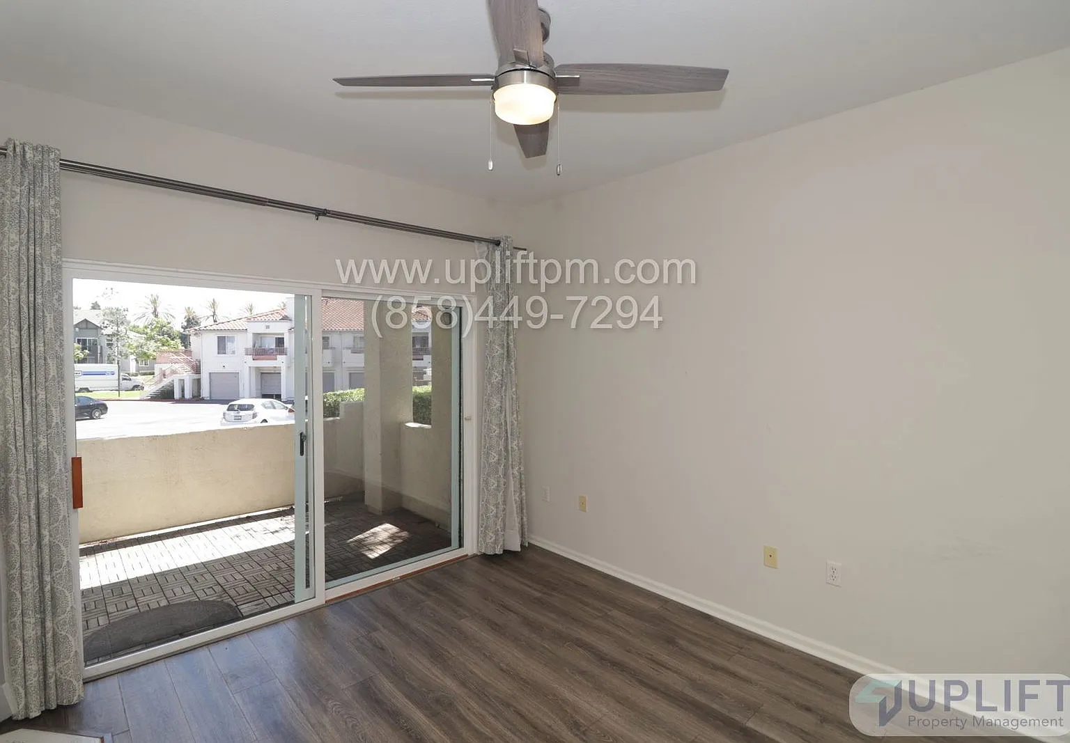 3 bed, 2.0 bath, 1199 sqft, $3,395 — Photo 4