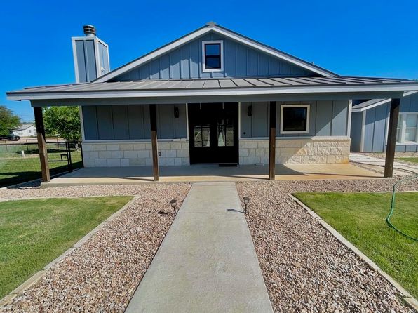 603 E Ellis Street, Llano, TX 78643