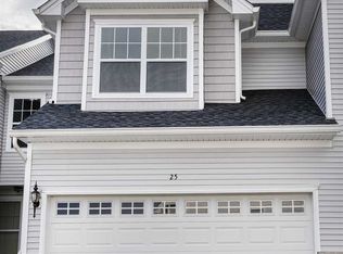 25 Lindentree Ln, Middletown, NY 10940