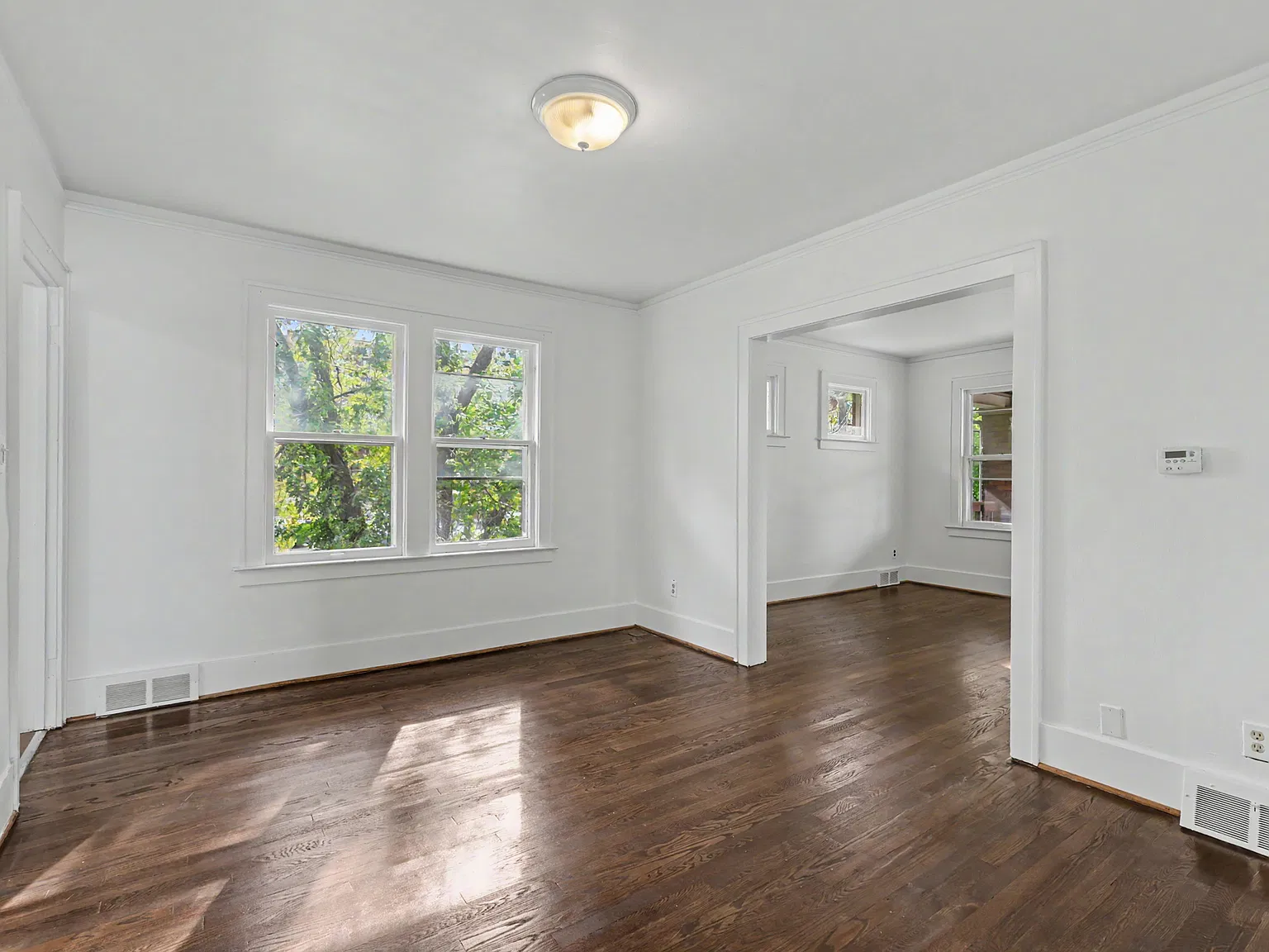 3 bed, 1200 sqft, $2,000 — Photo 3