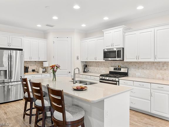 5th image of 7578 Cypress Walk Dr
