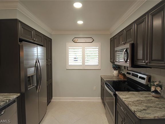 5th image of 4309 Mariner Way E #202