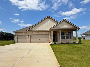 250 Oak Hollow Dr, Oakland, TN 38060