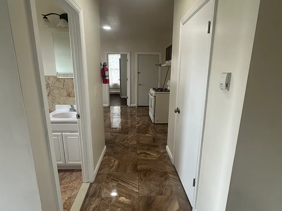 Kitchen hallway