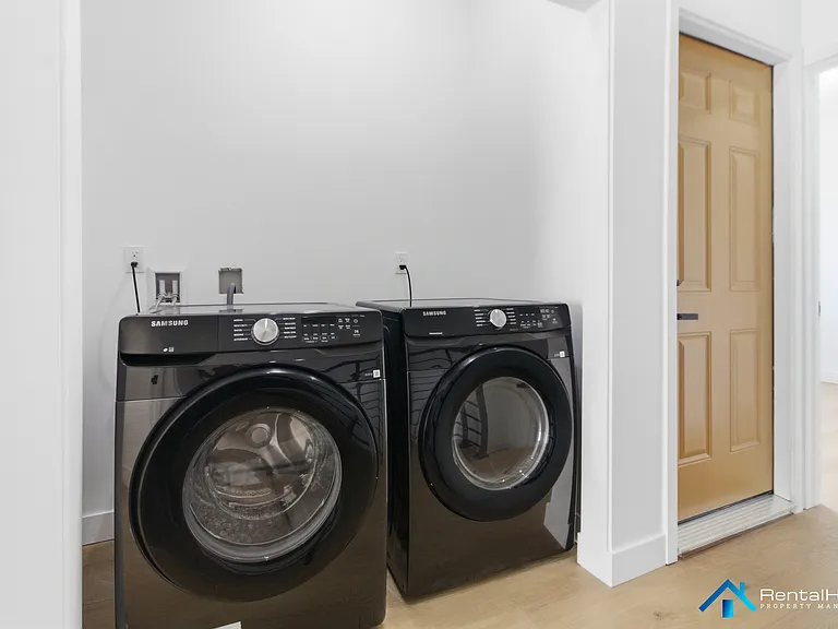 326 3/4 N La Fayette Park Pl — Photo 7