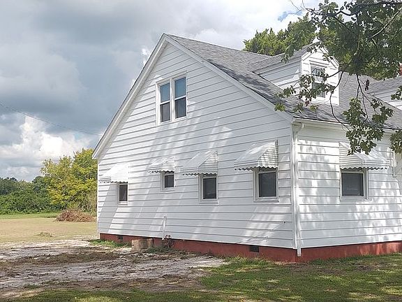 2nd image of 516 McLawhorn Ln