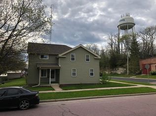 190 4th St #1, Reedsburg, WI 53959