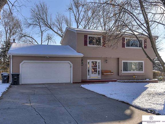 3rd image of 3317 S 112th St