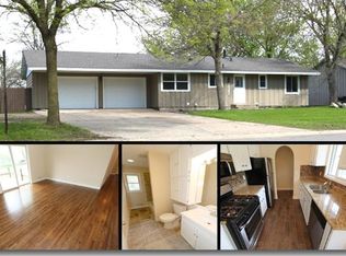 10361 Uplander St NW, Coon Rapids, MN 55433