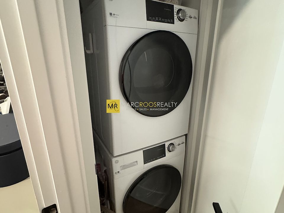 1st image of 535 Newbury St #2
