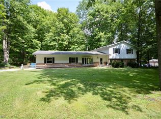 11594 Parkway Rd, Chardon, OH 44024