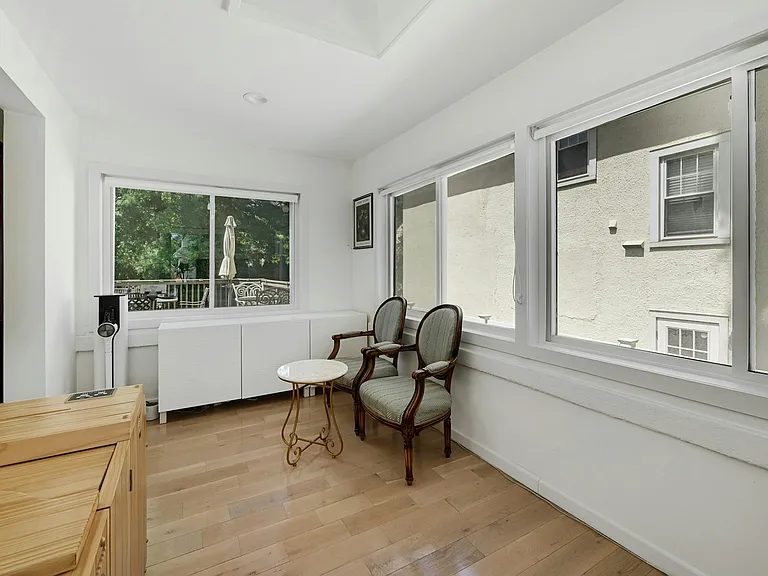 318 Beechwood Pl — Photo 13
