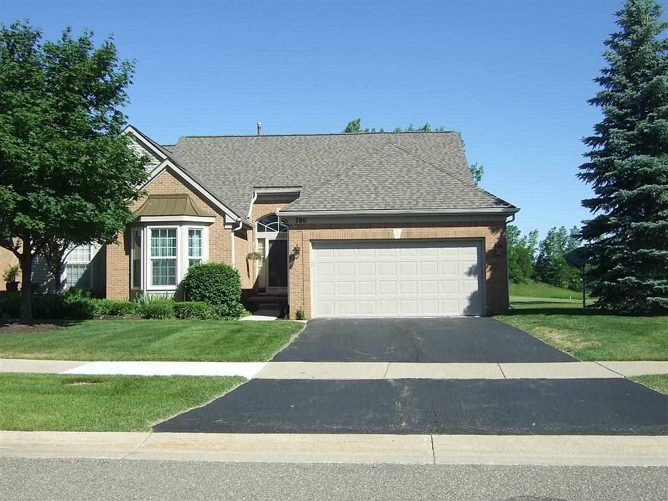 1st image of 780 Golf Villa Dr