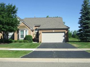 780 Golf Villa Dr, Oxford, MI 48371