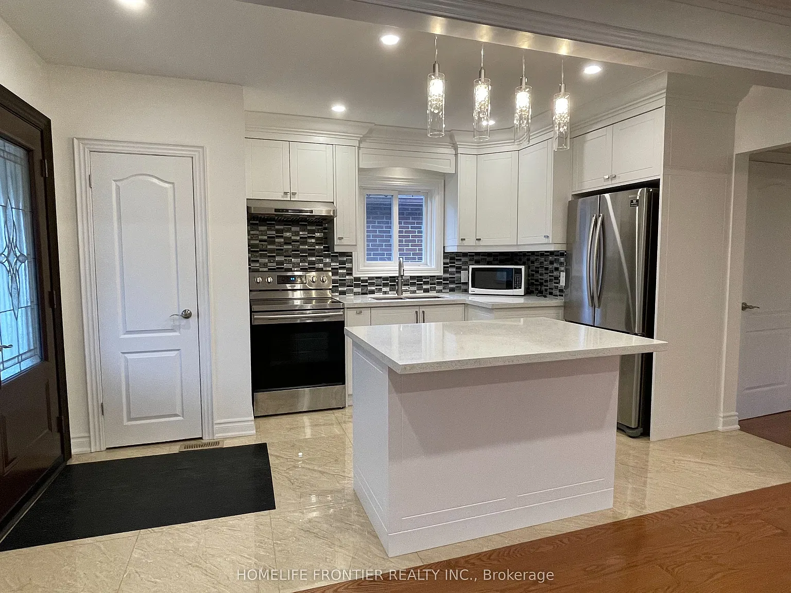 3 bed, $3,100 — Photo 4