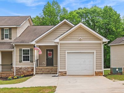 511 E Perkins Creek Rd, Seneca, SC, 29678