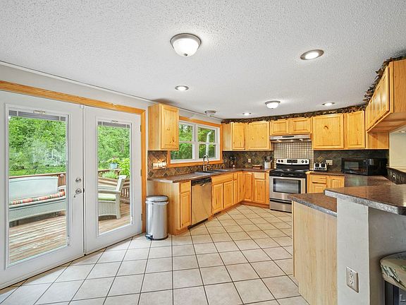 2nd image of 4787 Hooks Mill Dr