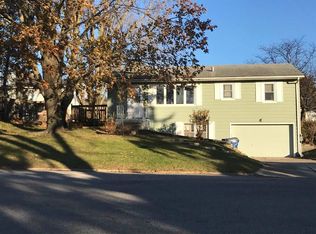 2427 Wenner Dr, Waterloo, IA 50701