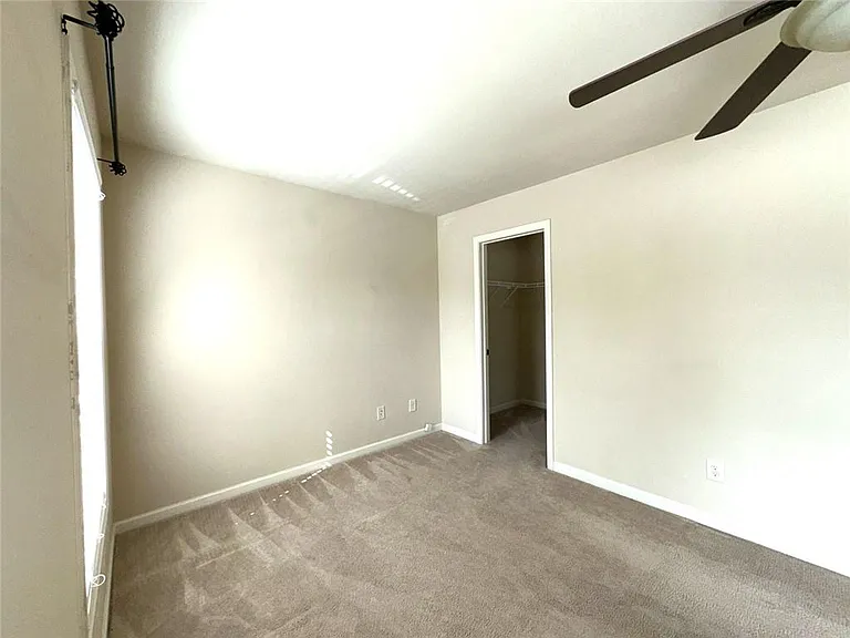 1365 Delo Ln — Photo 37