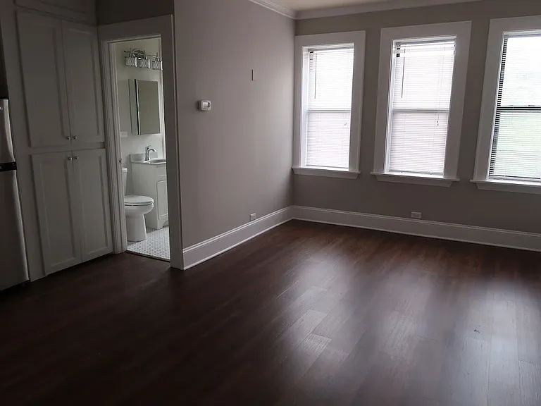 817 W Lakeside Pl — Photo 3