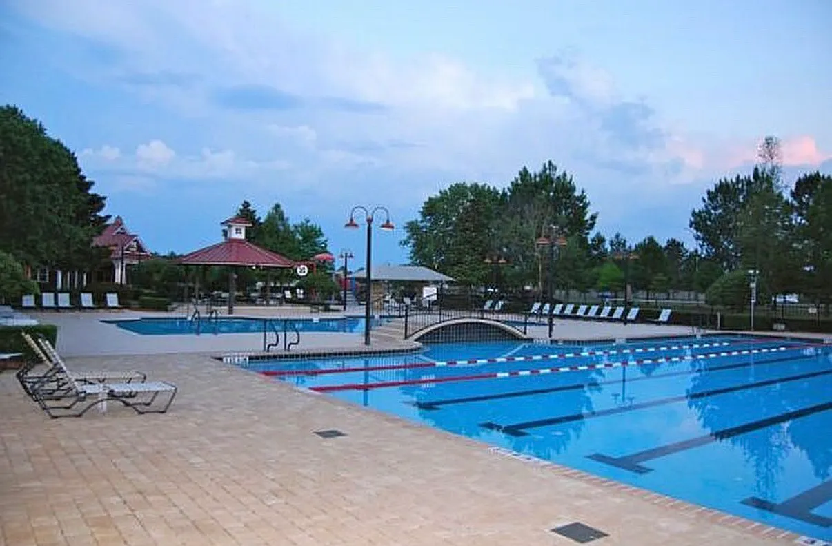 3 bed, 1632 sqft, $1,950 — Photo 3