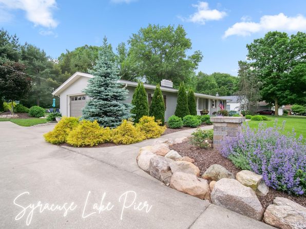 1158 E Northshore Dr, Syracuse, IN 46567