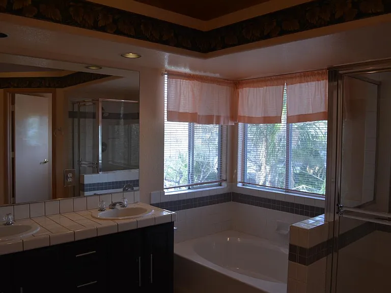 Sun Rose Ave — Photo 30