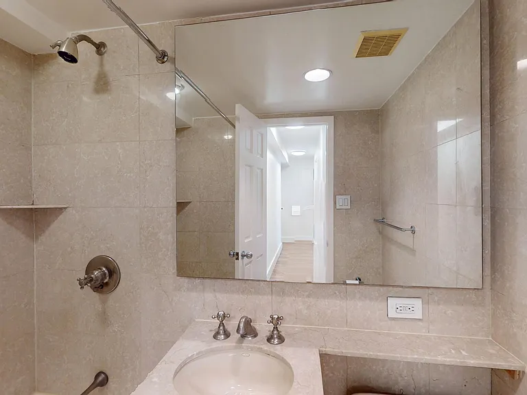 220 E 63rd St #2A — Photo 11