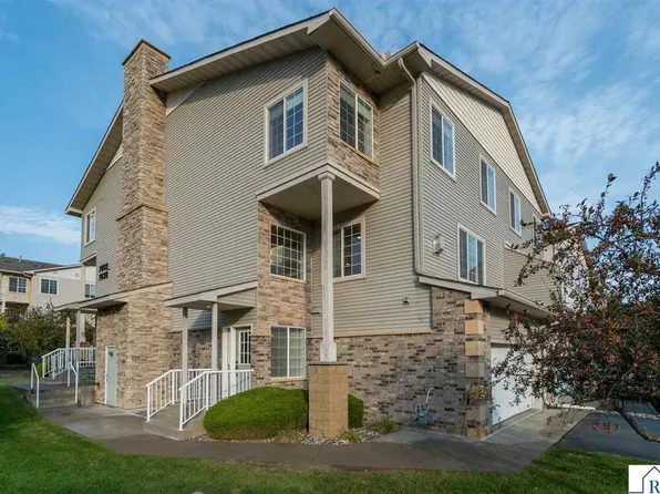 7002 S Park Dr, Savage, MN 55378