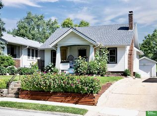 2744 Mary St, Omaha, NE 68112
