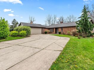 11431 Wayfair Pl, Fort Wayne, IN 46845