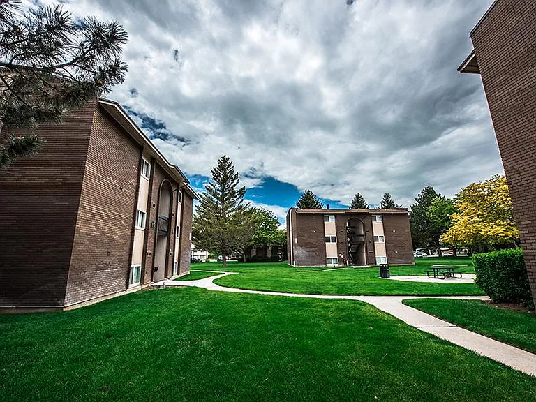 Arden Place Apartments — Photo 9