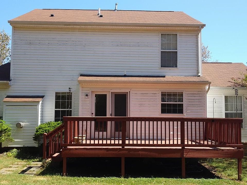 2nd image of 2405 Bayview Dr