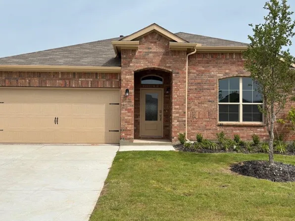 1910 Jackson St, Cleburne, TX 76033
