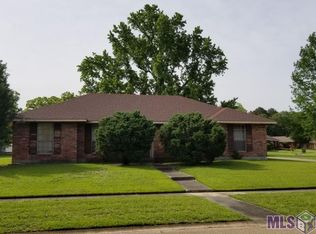 10655 N Ridge Dr, Baton Rouge, LA 70811