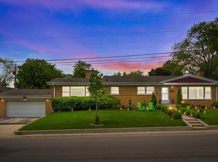 4433 Emerson St, Skokie, IL 60076