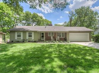 205 E 110th St, Kansas City, MO 64114
