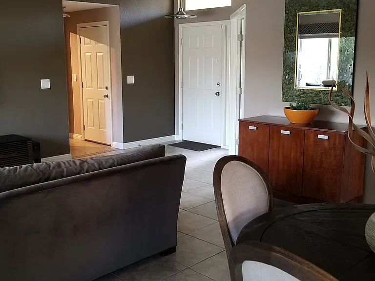 5550 N Waterfield Dr — Photo 3