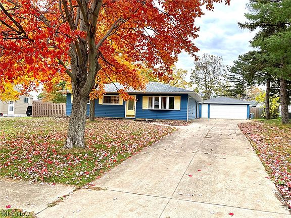 3rd image of 13505 Yager Dr