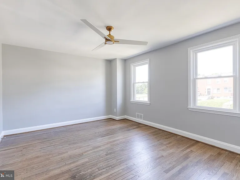 633 Lucia Ave — Photo 10