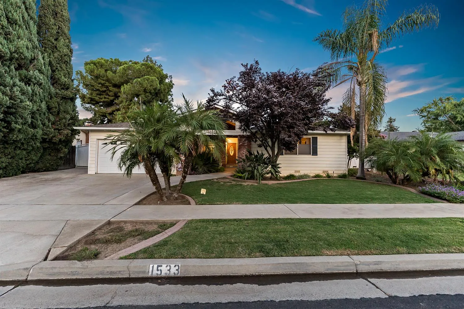 1533 Sunnyside Ave photo 1