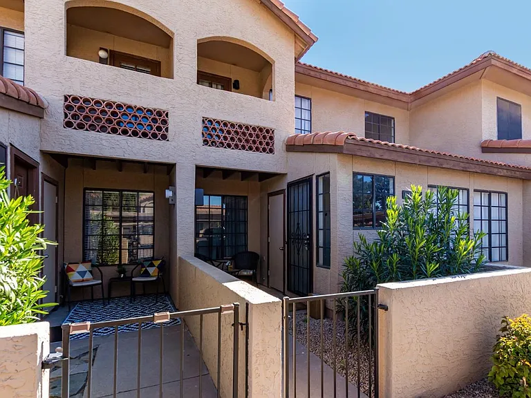 8625 E Belleview Pl — Photo 14