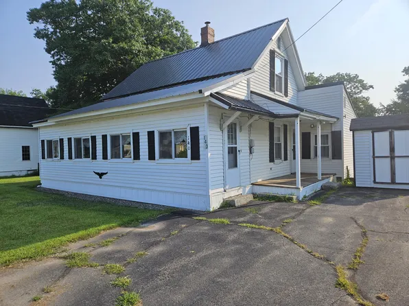 140 Pittsfield Avenue, Hartland, ME 04943